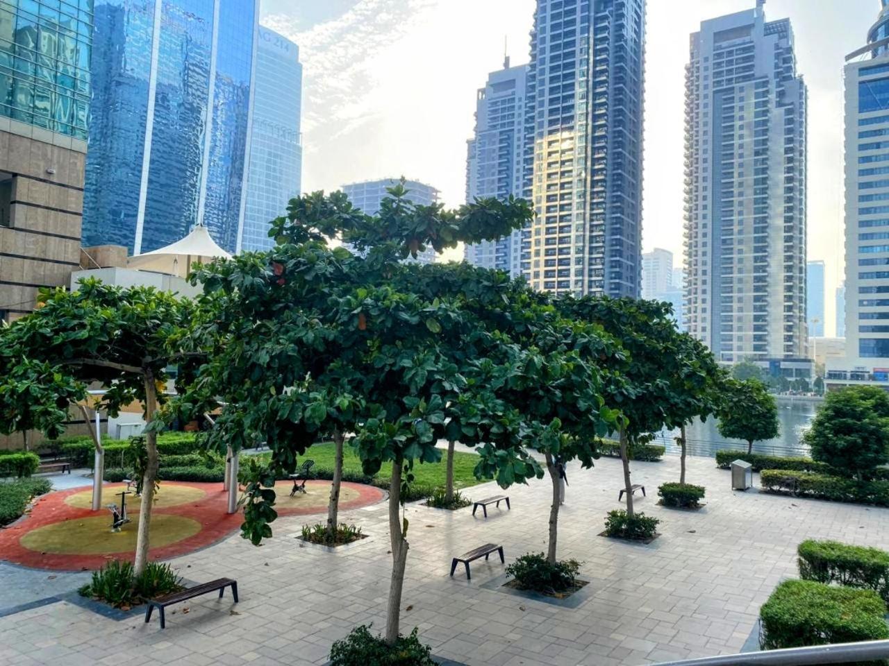 Delux Marina The Bay 5 Min Jbr & 3 Min To Tram Station Apartment *
