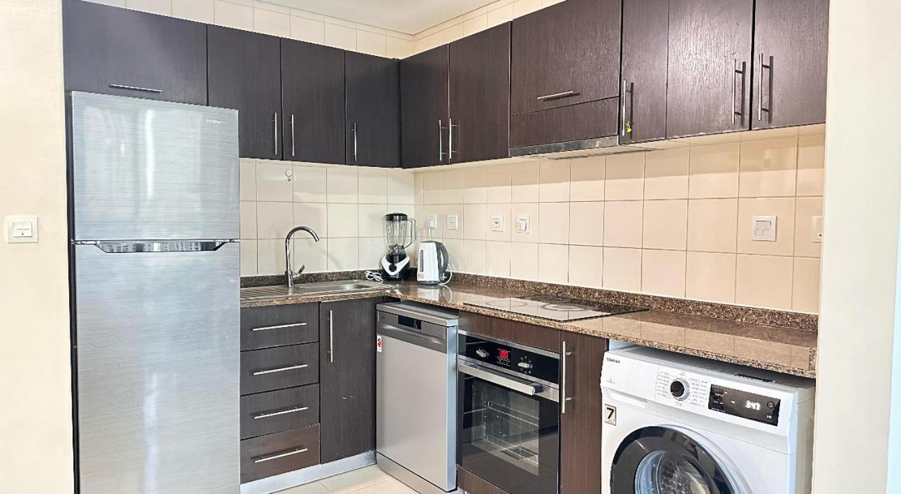 Delux Marina The Bay 5 Min Jbr & 3 Min To Tram Station * Dubai